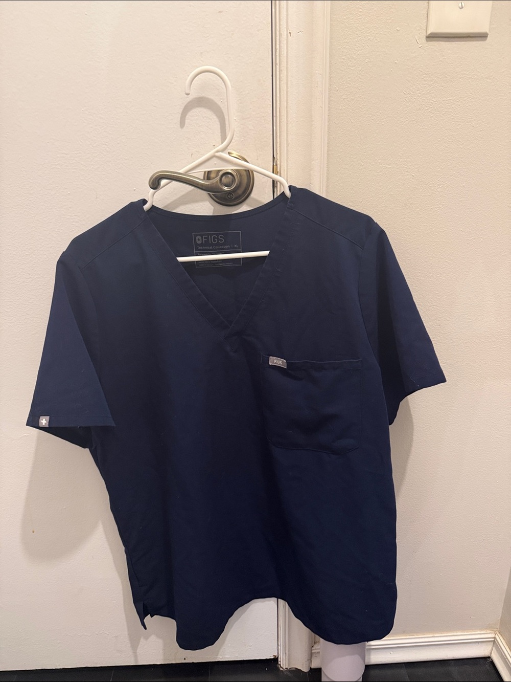 Catarina FIGS top women’s XL